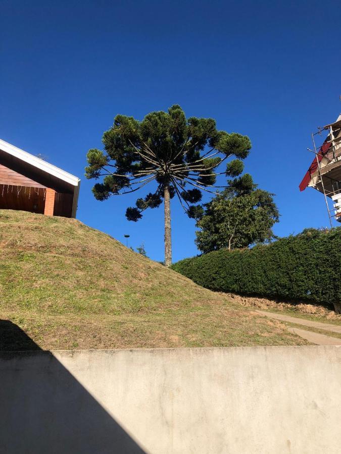 Casa Aconchegante Na Montanha Apartment กังโปสดูจอร์เดา ภายนอก รูปภาพ
