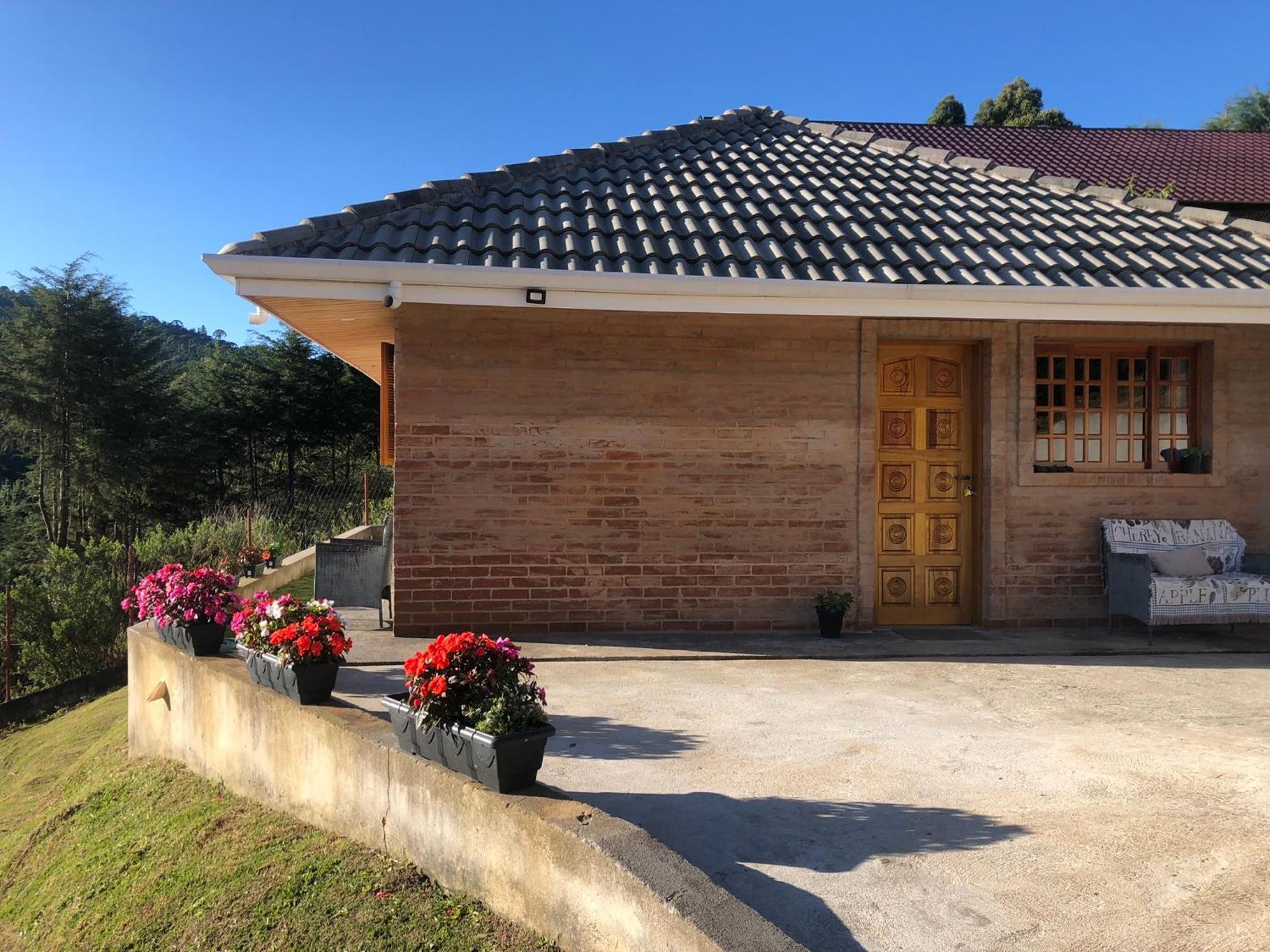 Casa Aconchegante Na Montanha Apartment กังโปสดูจอร์เดา ภายนอก รูปภาพ