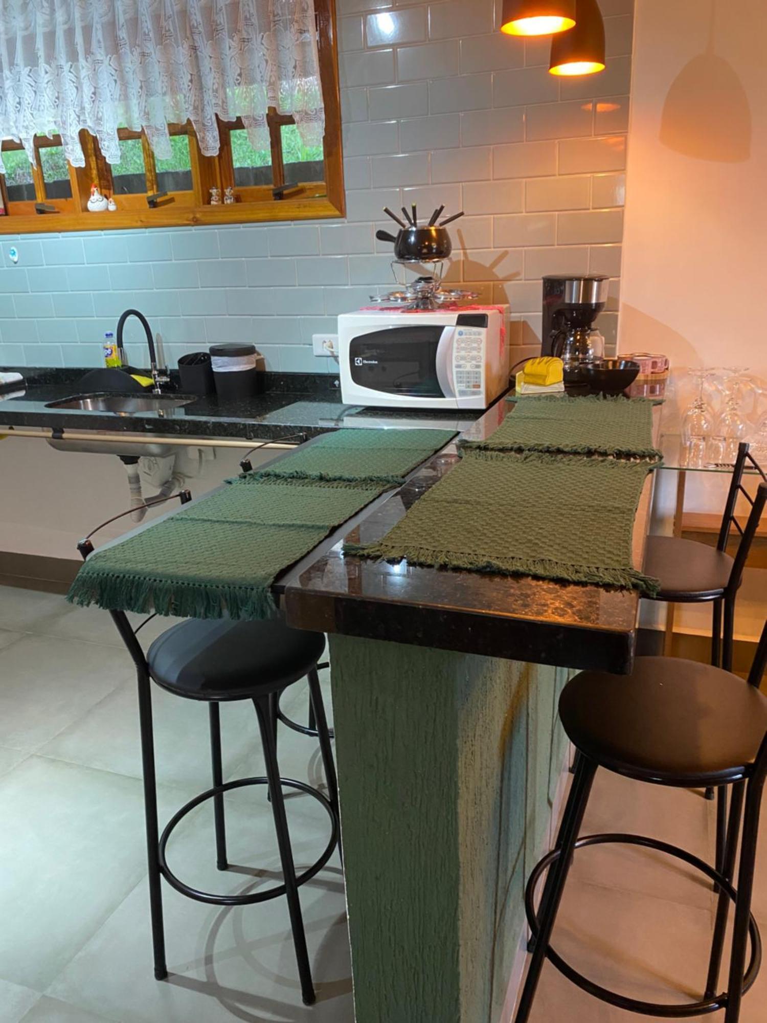 Casa Aconchegante Na Montanha Apartment กังโปสดูจอร์เดา ภายนอก รูปภาพ