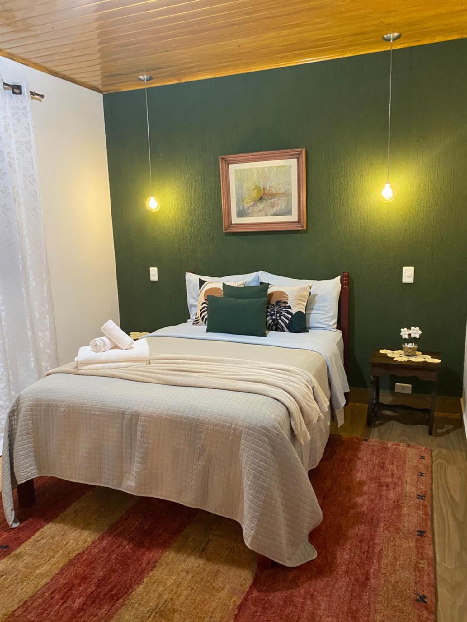 Casa Aconchegante Na Montanha Apartment กังโปสดูจอร์เดา ภายนอก รูปภาพ