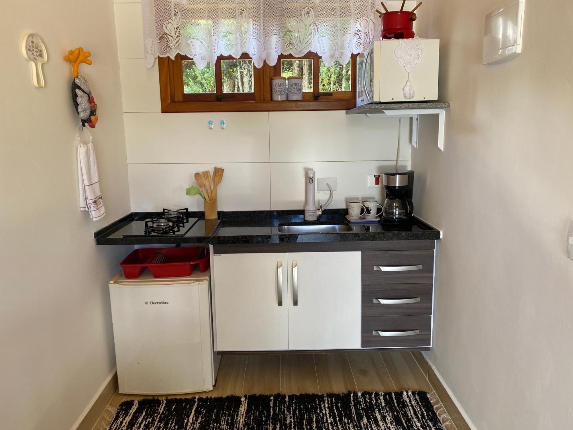Casa Aconchegante Na Montanha Apartment กังโปสดูจอร์เดา ภายนอก รูปภาพ